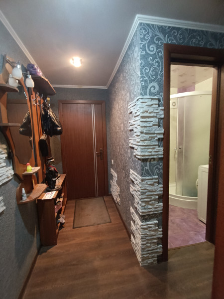 №690 Продаётся 2-х комнатная квартира по ул. Ленинградской