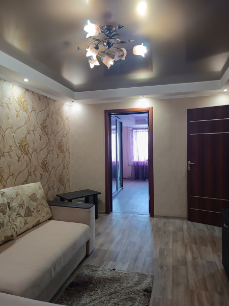 Фото №690 Продаётся 2-х комнатная квартира по ул. Ленинградской