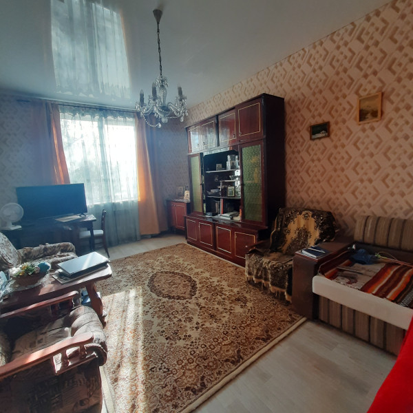 Фото №505 Продаётся 3 комн.”Сталинка”, 2/4, с Автономным отоплением.