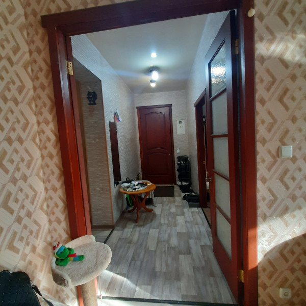 Фото №505 Продаётся 3 комн.”Сталинка”, 2/4, с Автономным отоплением.