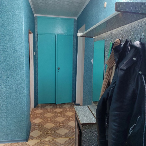 Продам 2-х комнатную квартиру на кв. Комарова