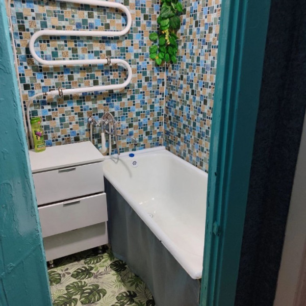 Фото Продам 2-х комнатную квартиру на кв. Комарова