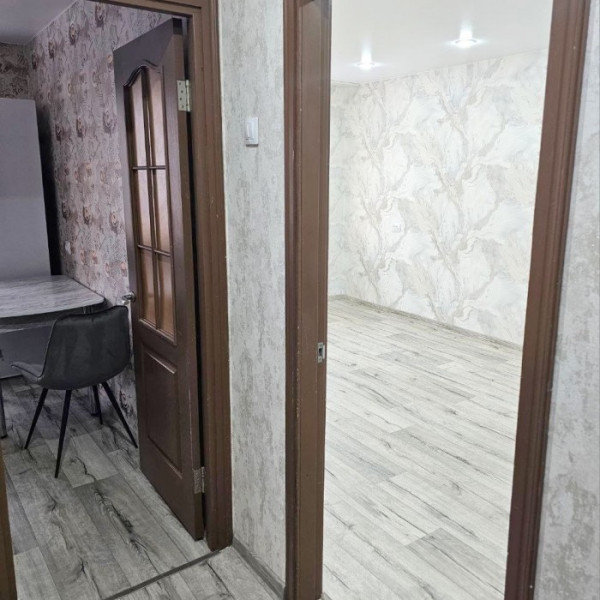 Фото 1-ю квартиру на кв. Сазонова