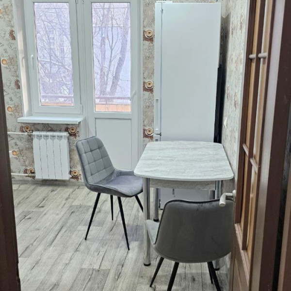 Фото 1-ю квартиру на кв. Сазонова