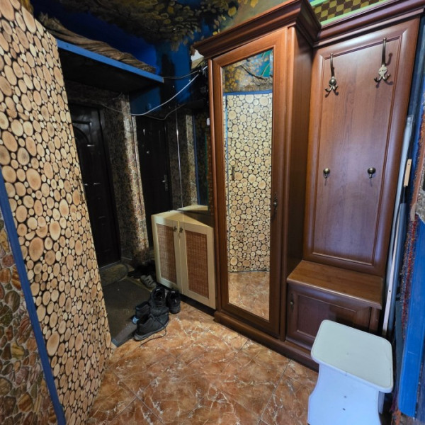 Фото Продам 2к В. В. Шевченко Центр