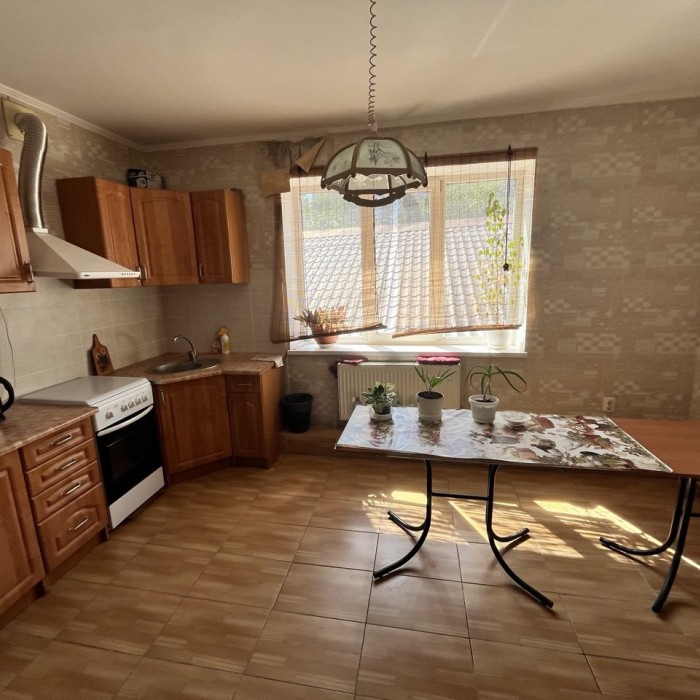 Фото Продам офисно- складское помещение в центре г. Луганск, ул. Октябрьская (р- н Вечного огня), возле дороги