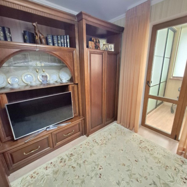 Фото Продам 3-х комн квартиру на кв. Заречный