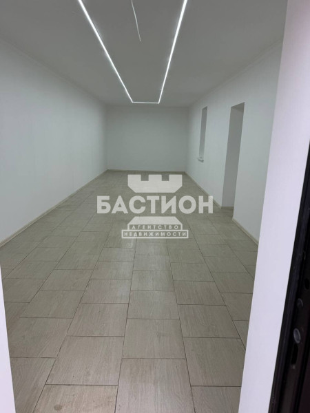 Фото Коммерческое помещение, улица Челюскинцев, 87 ID:1918042