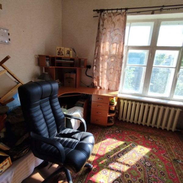 Фото Продам полугостинку по ул. Годуванцева