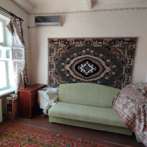 Фото Продам полугостинку по ул. Годуванцева