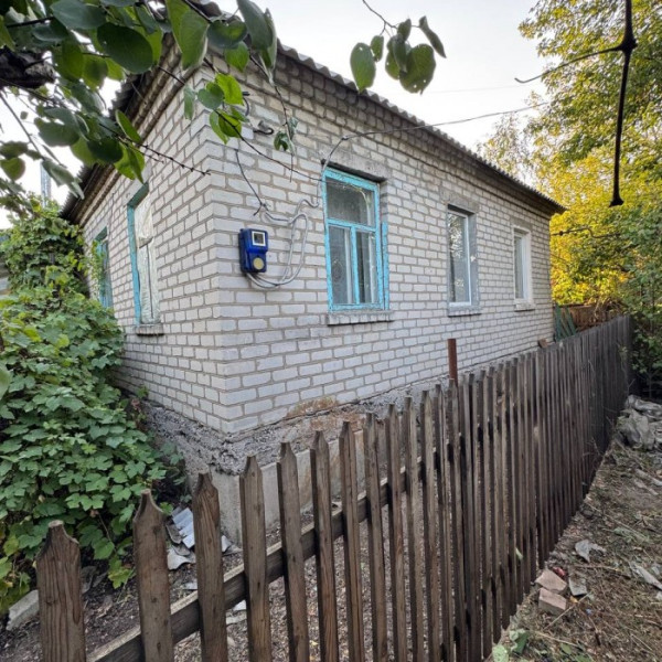 Продам дом в Станице Луганской (р-н кв. Молодежный), площадь 77,5 кв.м