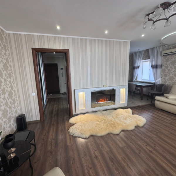Фото Продам квартиру с евроремонтом 4/12эт 40м2