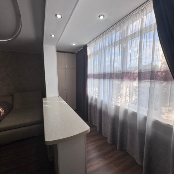 Фото Продам квартиру с евроремонтом 4/12эт 40м2