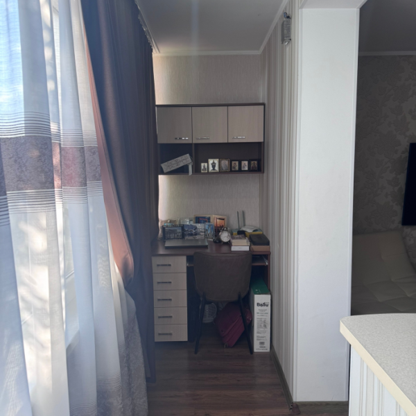 Фото Продам квартиру с евроремонтом 4/12эт 40м2
