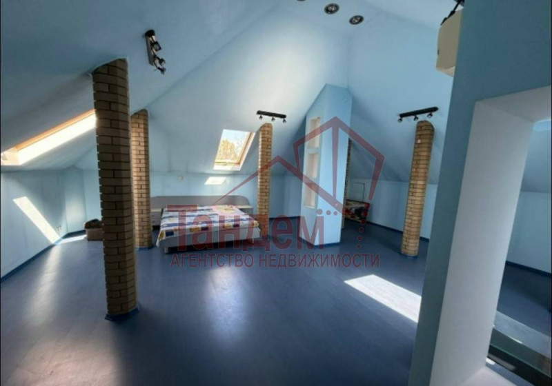 Фото Дом 195м2 р-н Владимирского собора, участок 10 соток. - Объект №239