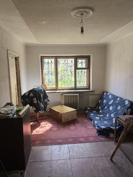 Продаётся трёхкомнатная квартира, 57 м²