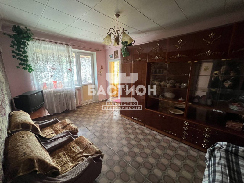 Фото 4-х комнатная квартира,квартал Солнечный 28 ID:1917297