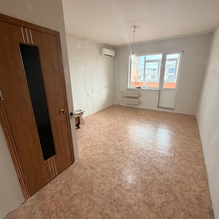 Фото Продам 1- к квартиру 37 кв. м. (улучшенка) в Луганске, кв. Ольховский (р- н Ледовой арены).
