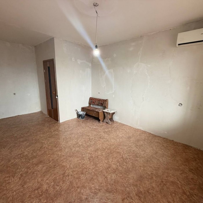 Фото Продам 1- к квартиру 37 кв. м. (улучшенка) в Луганске, кв. Ольховский (р- н Ледовой арены).