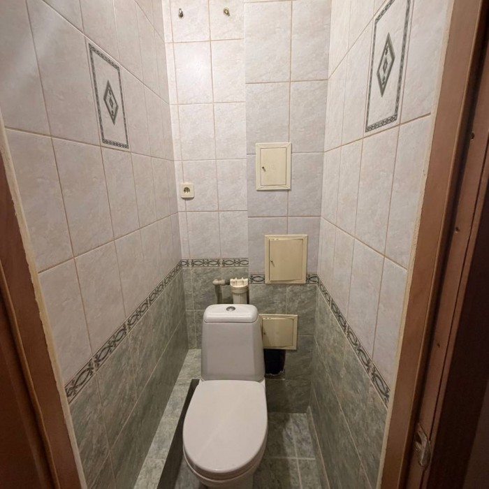 Фото Продам 1- к квартиру 37 кв. м. (улучшенка) в Луганске, кв. Ольховский (р- н Ледовой арены).