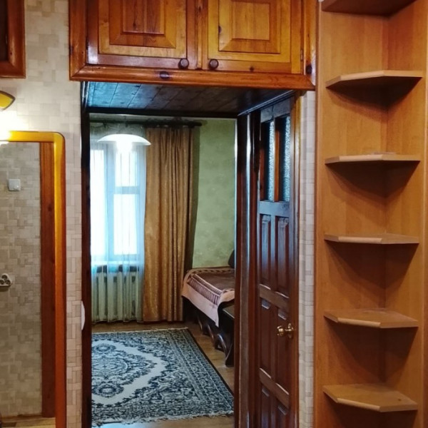 Фото № 6903 Продам 2х комн. квартиру в р-не Храма