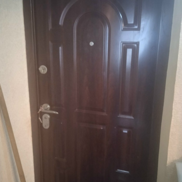 Фото № 7113 Продам 1 комн. квартиру в р-не маг. "Парус"