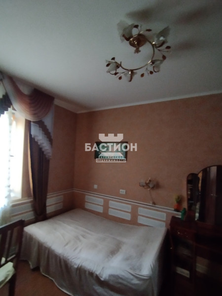 Дом, улица Крылова, ID:2305646