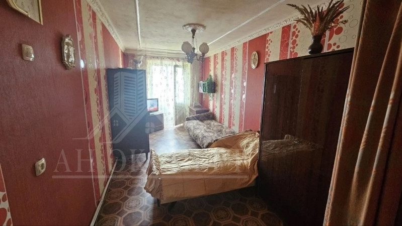 Фото Квартира г. Стаханов (50 лет Октября, д. 3)