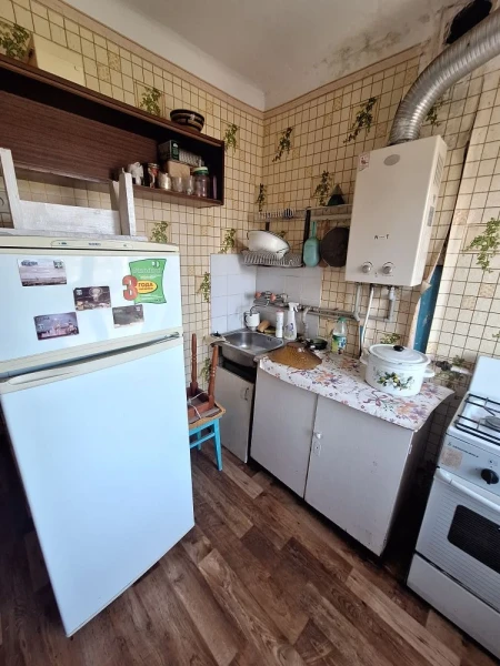 Фото Продаётся 1-комнатная квартира в городе Стаханов, пр. Ленина, д. 36.