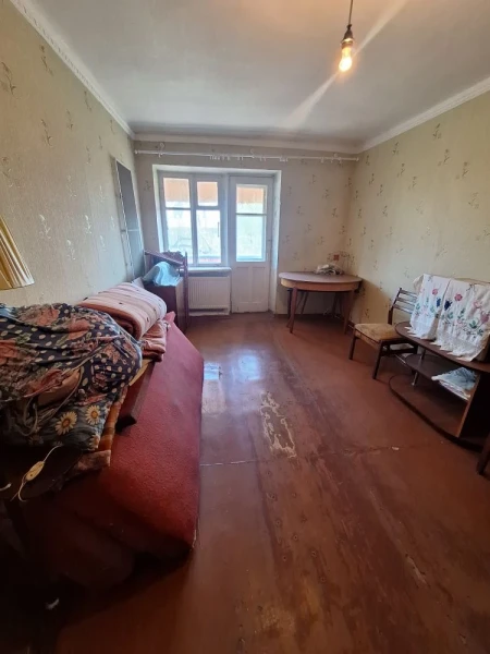 Фото Продаётся 1-комнатная квартира в городе Стаханов, пр. Ленина, д. 36.