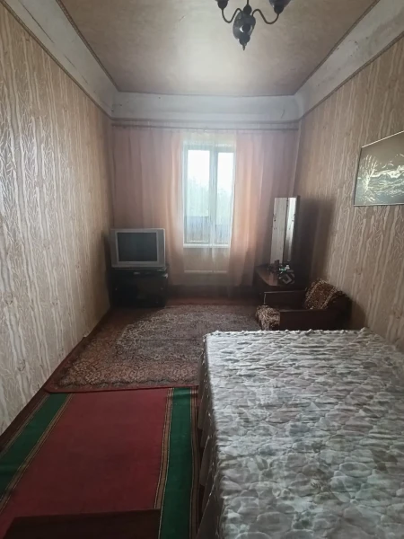 Фото Продаётся 3-комнатный дом в городе Брянка, р-н 110, ул. Черниговская.