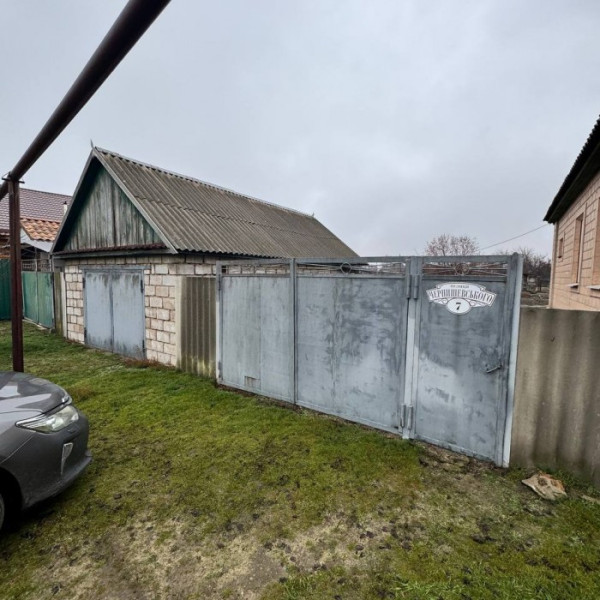 Фото Продам дом в Станице Луганской (р-н кв. Молодежный), площадь 82 кв.м