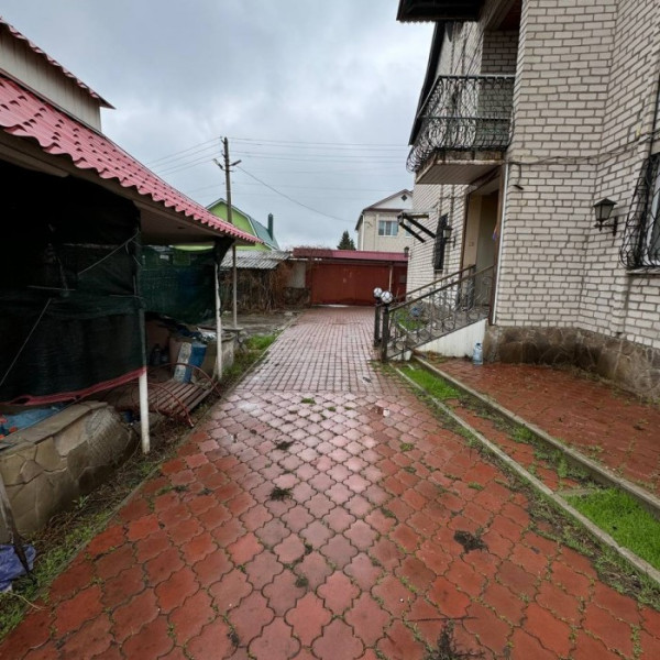 Фото Продам 2-х этажный дом пер. Дальневосточный (р-н Черного кота)