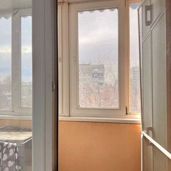 Фото Продам 1-комн квартиру студию на кв. Гагарина (р-н маг. Майями)