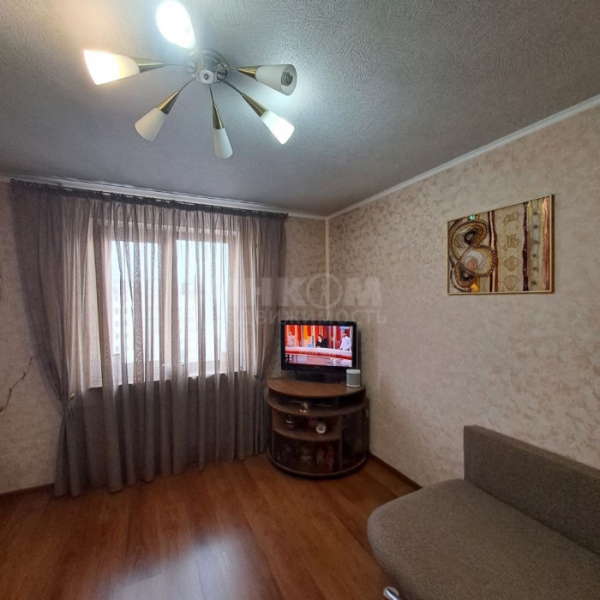 Продам 2х комнатную квартиру на кВ. Заречный 6