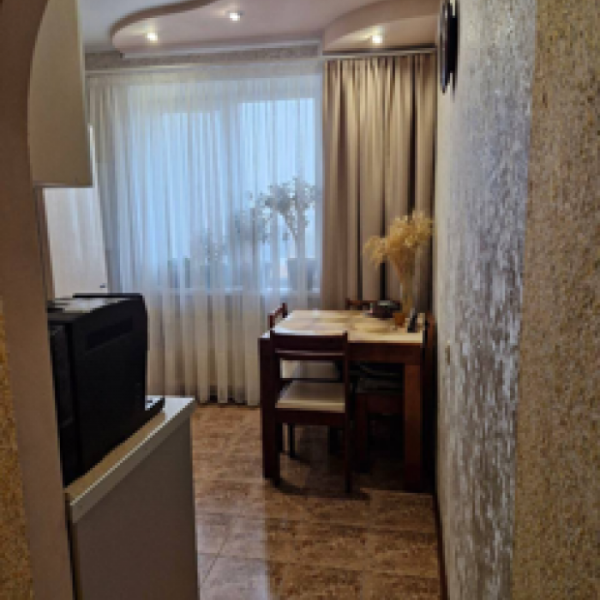 Фото Продам 3к квартиру на кв.Комарова ,с ремонтом