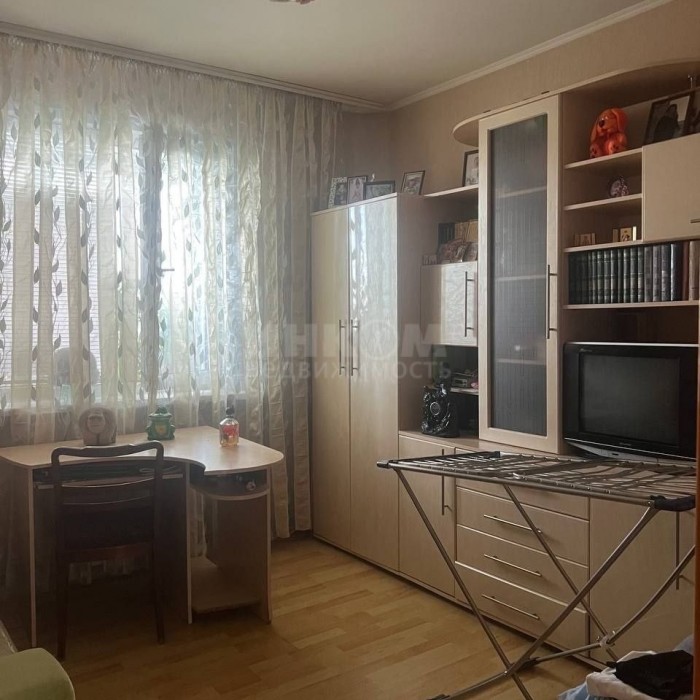 Фото Продам 3-х комн квартиру с АО в г Луганск кв Мирный