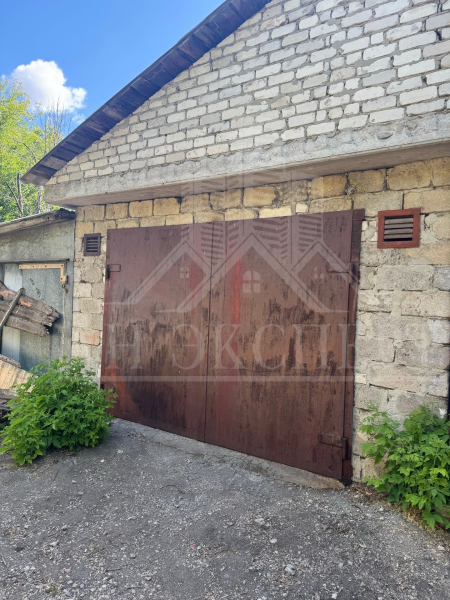 Сдам гараж в Стаханове (ул. К. Либкнехта)