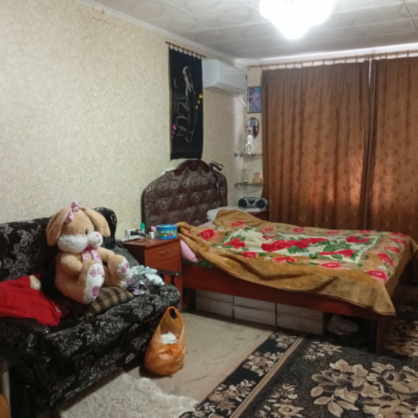 Фото Продам 2х комнатную квартиру на кВ. Комарова