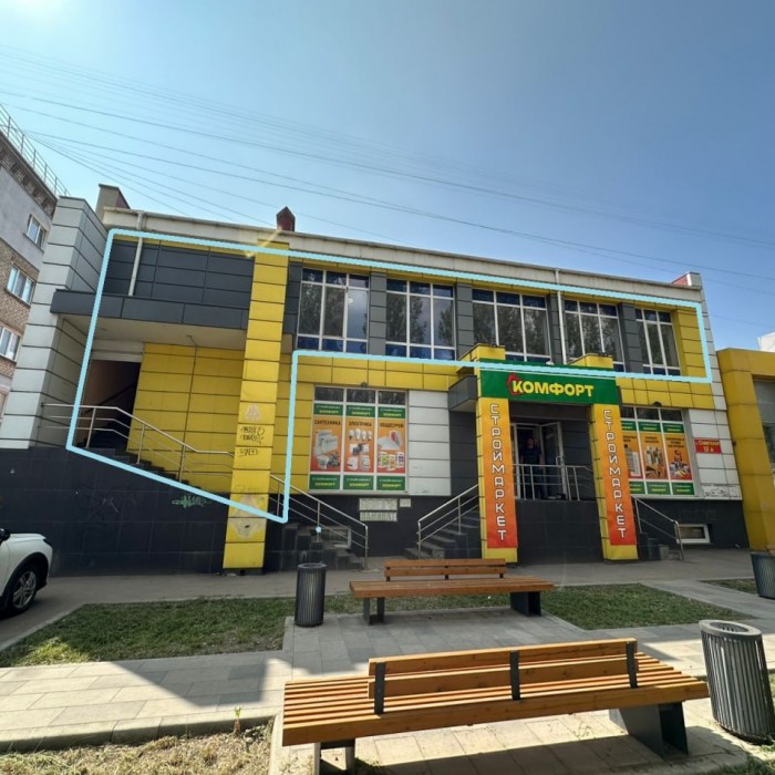 Сдам в долгосрочную аренду помещение 133 кв. м. в г. Луганск, ул. Советская (2- й этаж с отдельным входом).