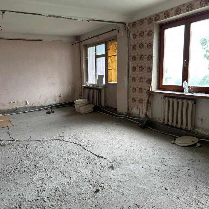 Продам 3-х комн квартиру с АО в г Луганск ул Ватутина