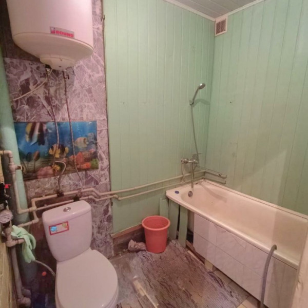 Фото Продам 2-ком квартиру в Луганске на кв. Комарова (р-н Империя)