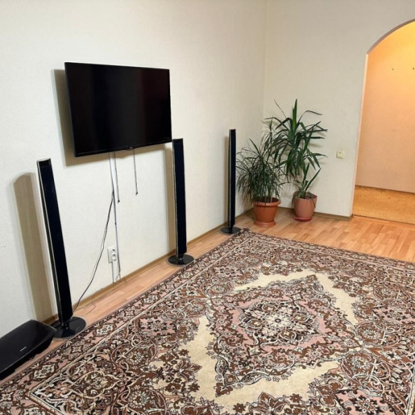 Фото Продам трёхкомнатную квартиру на ул. Осипенко