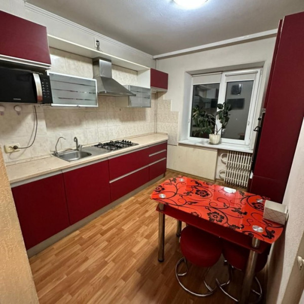 Продам трёхкомнатную квартиру на ул. Осипенко