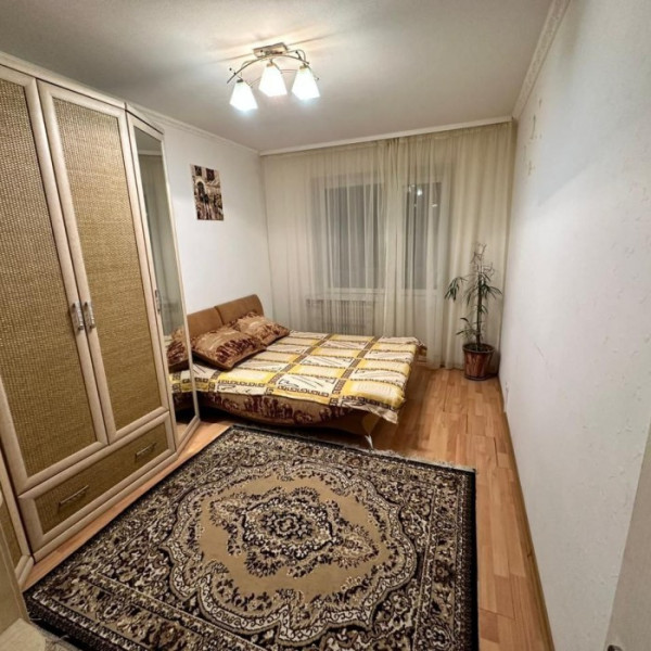 Фото Продам трёхкомнатную квартиру на ул. Осипенко