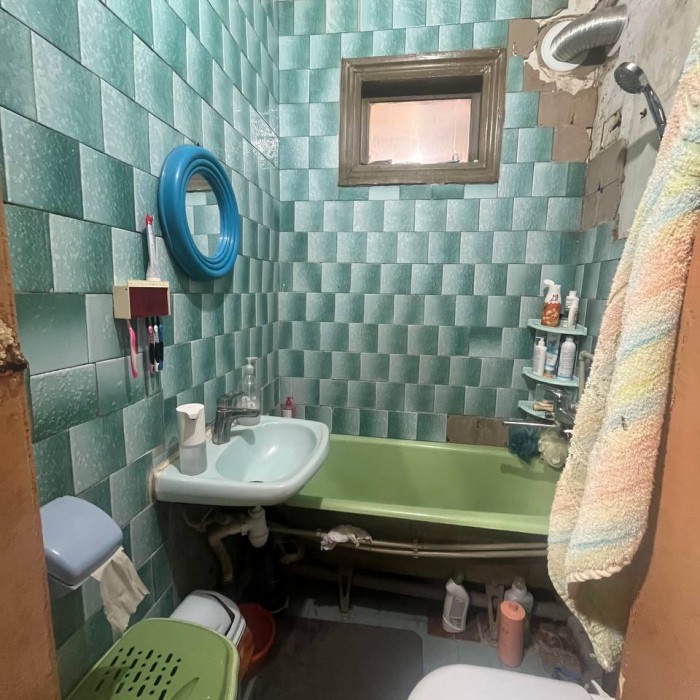 Фото Продам 2-кк на Новом Городке. Сталинка 3 этаж 4-го дома