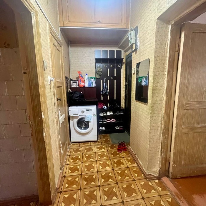 Фото Продам 2-кк на Новом Городке. Сталинка 3 этаж 4-го дома