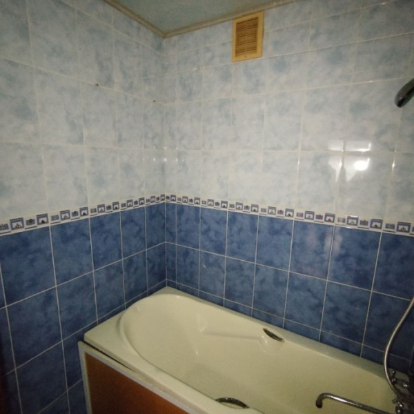 Фото № 7121 Продам 2х комн. квартиру в р-не ТЦ "Сфера"