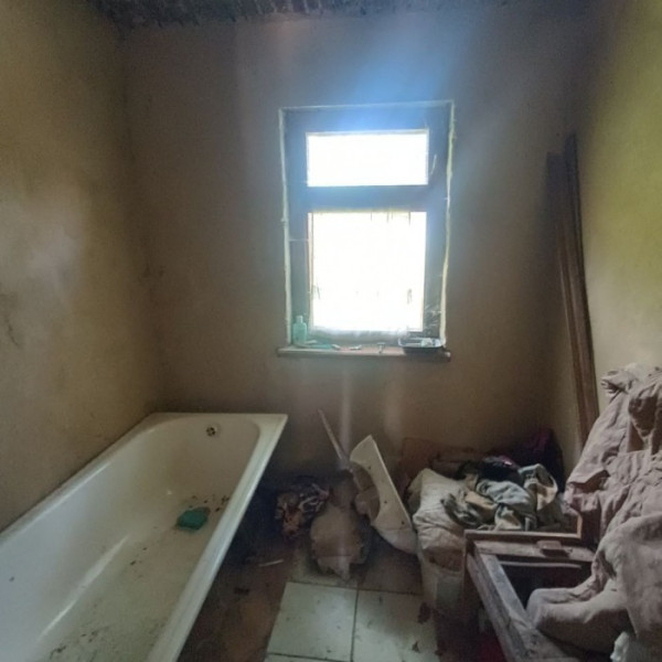 Фото Продам дом по ул. Владимирская, в pайонe гоcтиницы турист