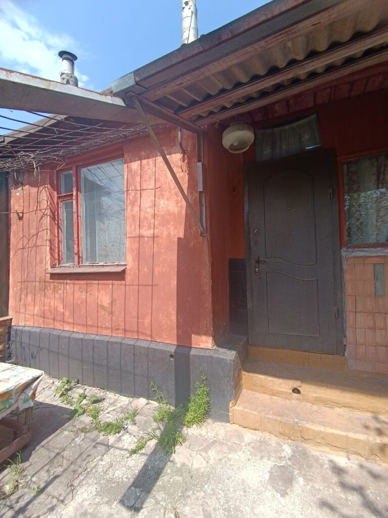 Фото № 1094 Продается 2-х комнатная квартира на земле по ул. Лазо
